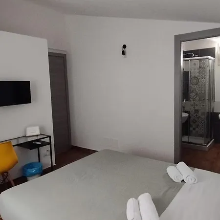 Triscele House Pensión